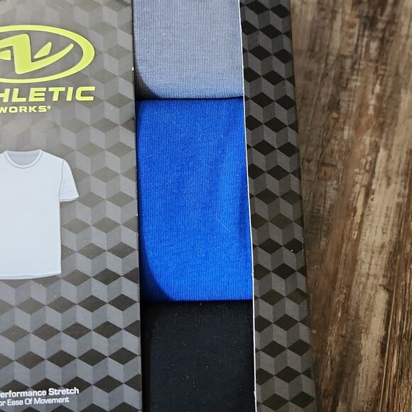 Athletic Works Mens 3 Pack Crew Tees Size 2XL Black, Blue, Gray Moisture Wicking - Picture 3 of 7
